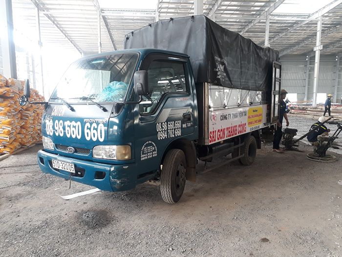 Xe taxi tải dịch vụ chuyển nhà quận 12 tại Công ty Chuyển nhà Sài Gòn Thành Công